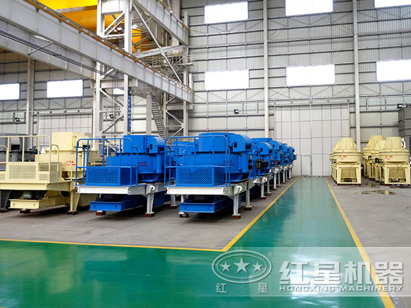 制砂機(jī)廠家車(chē)間一角 制砂機(jī)廠家車(chē)間一角