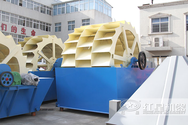 日洗3000方三排洗石機(jī) 日洗3000方三排洗石機(jī)