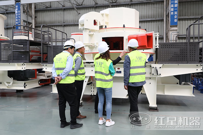 石頭制砂機投資大嗎？球磨機和制砂機哪個制砂效果好