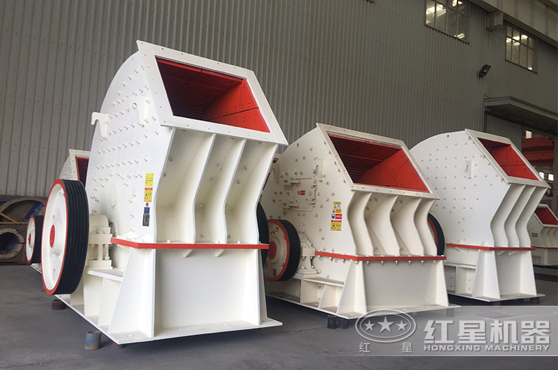 不同規(guī)格的錘破機設(shè)備 不同規(guī)格的錘破機設(shè)備