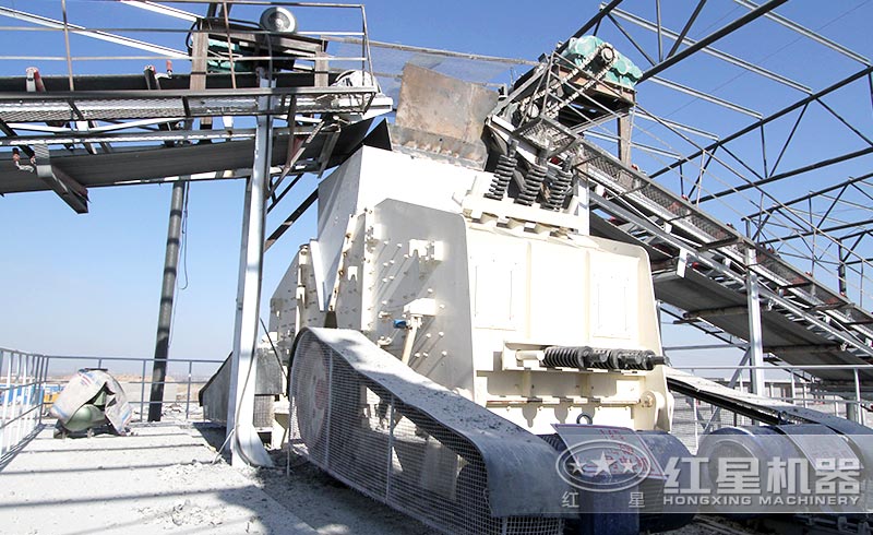 反擊破制砂現(xiàn)場(chǎng) 反擊破制砂現(xiàn)場(chǎng)