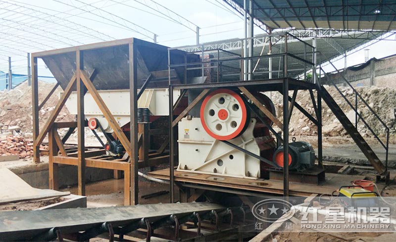 石子加工現(xiàn)場實拍 石子加工現(xiàn)場實拍