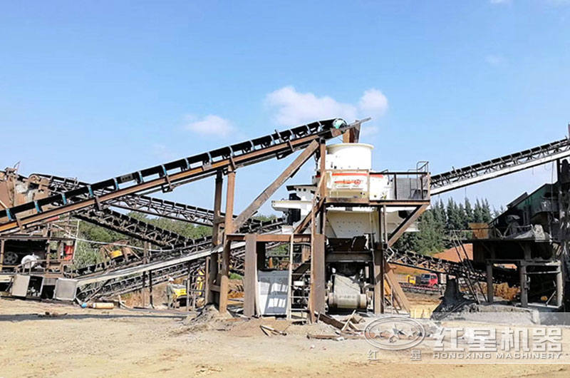 河卵石制砂機(jī)生產(chǎn)現(xiàn)場 河卵石制砂機(jī)生產(chǎn)現(xiàn)場