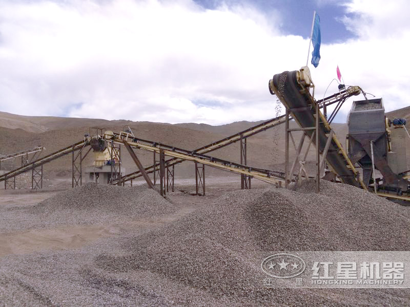 PF1007反擊式破碎機現(xiàn)場，出料粒形好