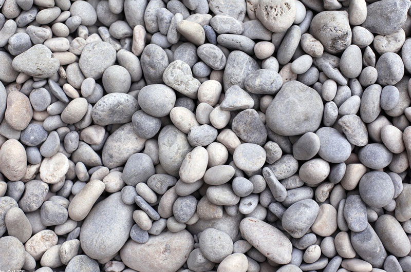 我國卵石資源豐富，破碎成砂用途廣