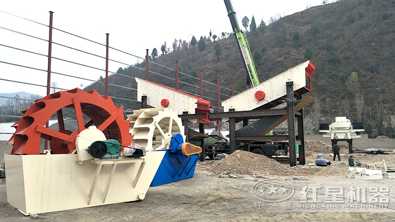 方案二配置現(xiàn)場：制砂機+洗砂機組合，費用70萬左右