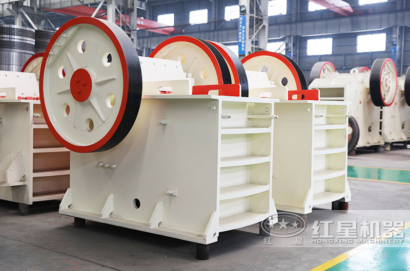 912顎式破石機產(chǎn)量是多少？一臺價格多少錢？