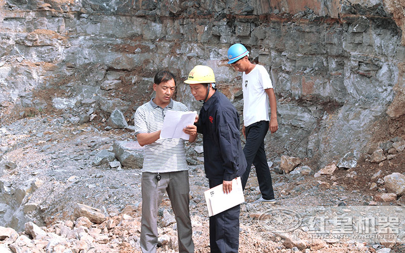 紅星機(jī)器技術(shù)人員到客戶現(xiàn)場設(shè)計生產(chǎn)線 紅星機(jī)器技術(shù)人員到客戶現(xiàn)場設(shè)計生產(chǎn)線