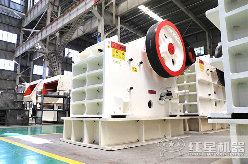 大型鐵礦石破碎機(jī)多少錢一臺？